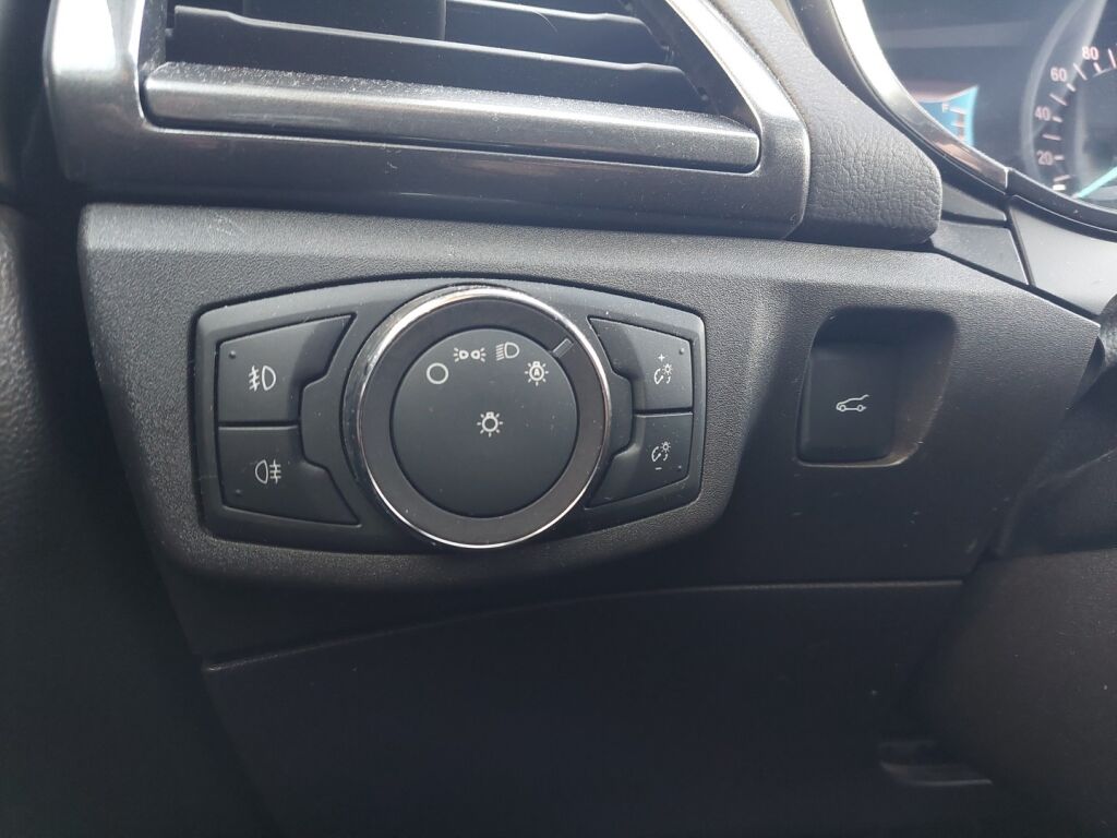 Ford Mondeo 2019 Valkoinen