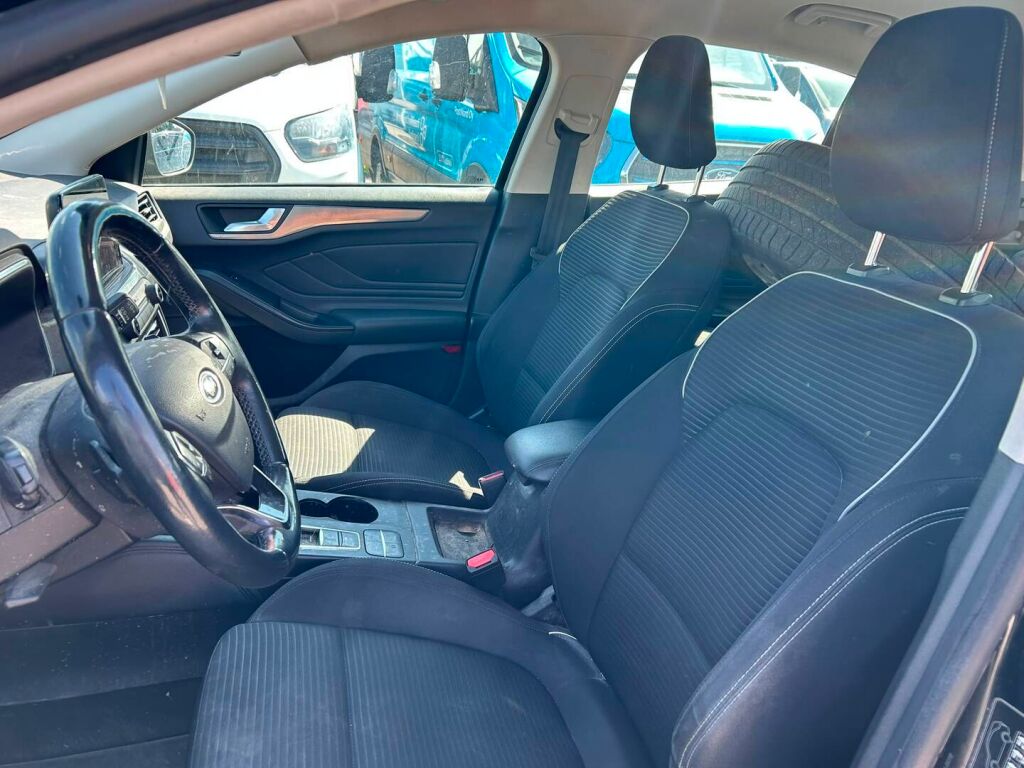 Ford Focus 2019 Musta
