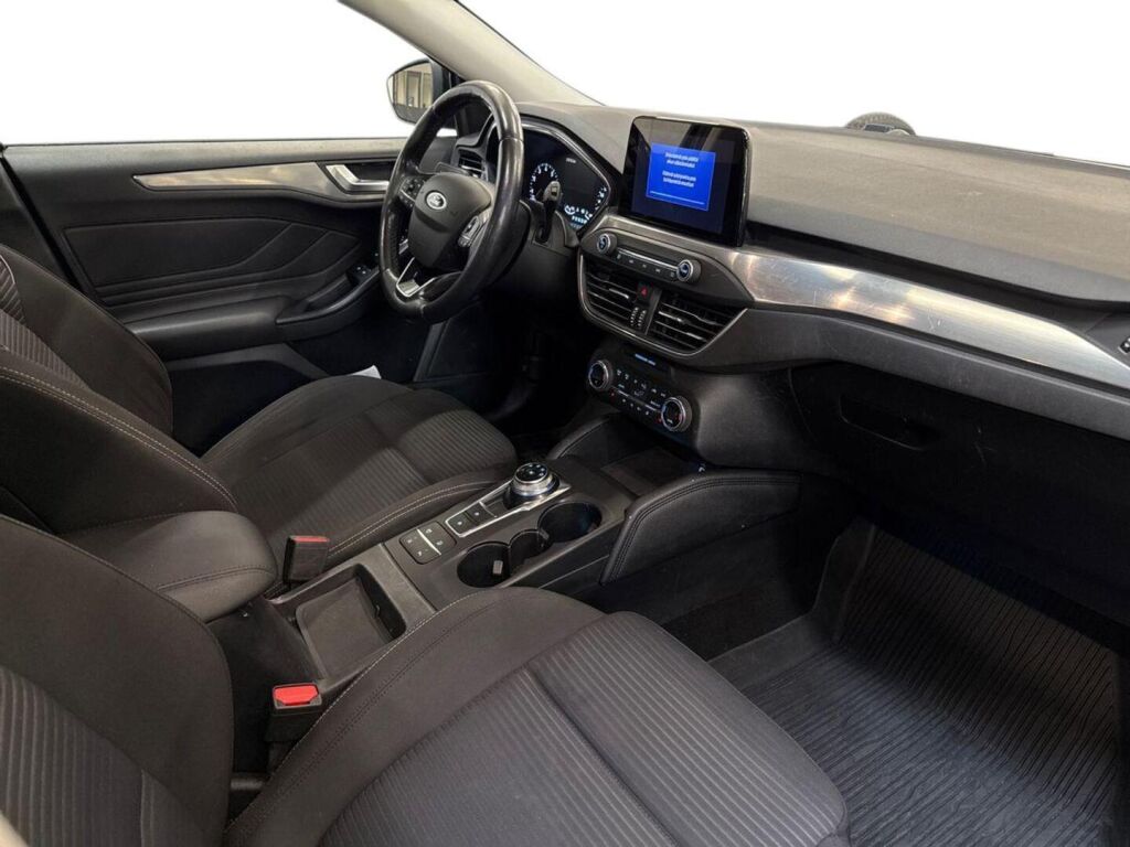 Ford Focus 2019 Musta