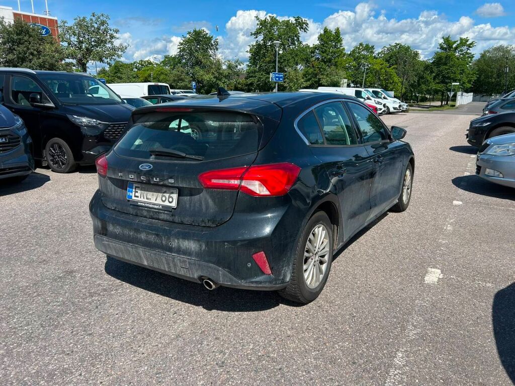 Ford Focus 2019 Musta