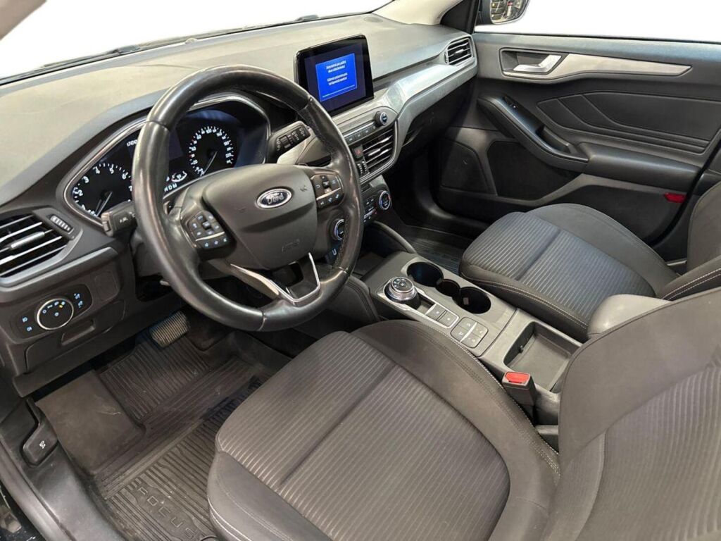 Ford Focus 2019 Musta