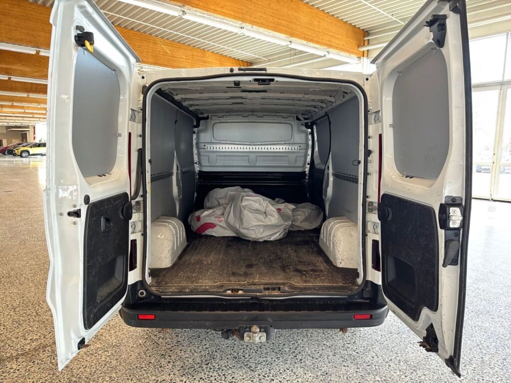 Nissan NV300 2020 Valkoinen