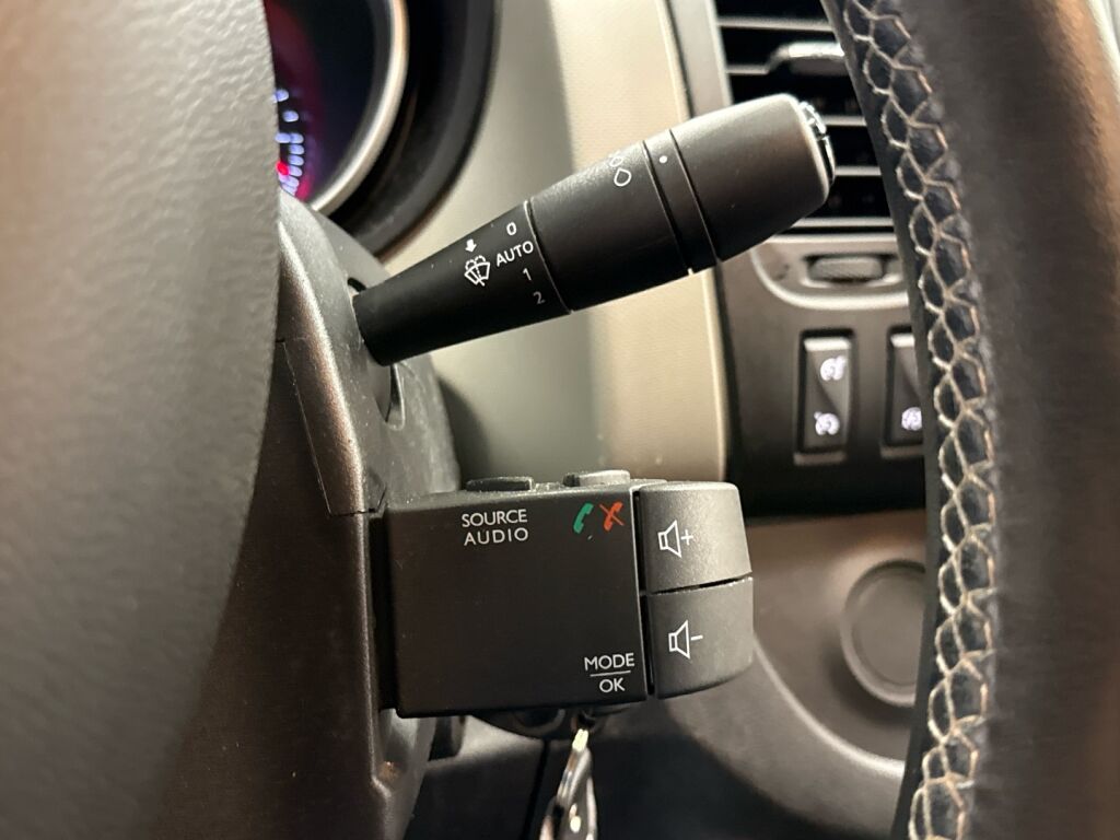 Nissan NV300 2019 Harmaa