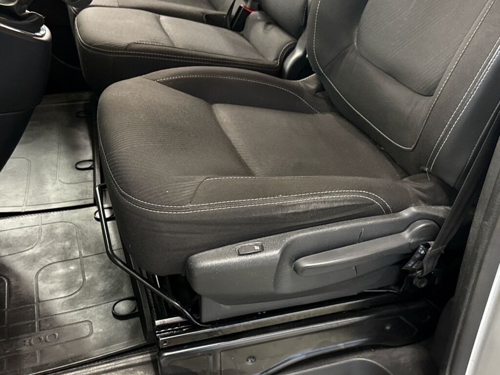 Nissan NV300 2019 Harmaa