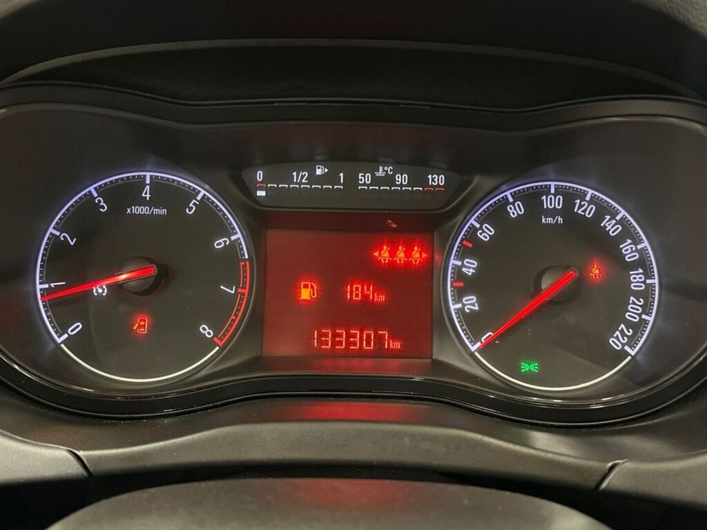 Opel Corsa 2019 Musta