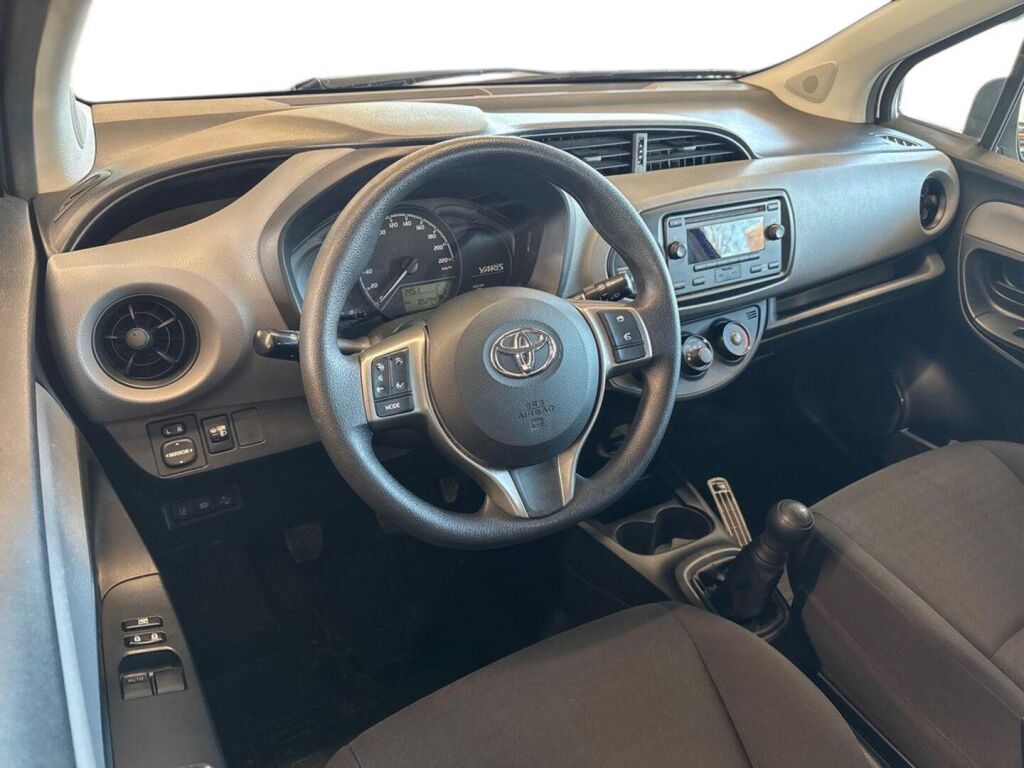 Toyota Yaris 2019 Valkoinen