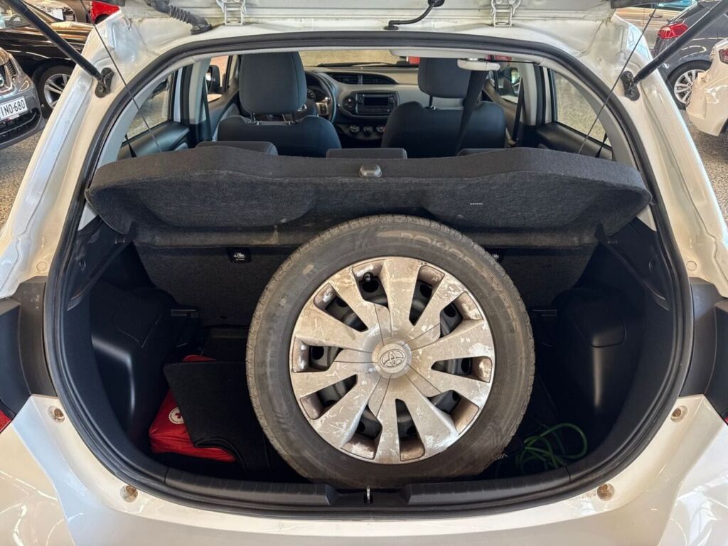 Toyota Yaris 2019 Valkoinen