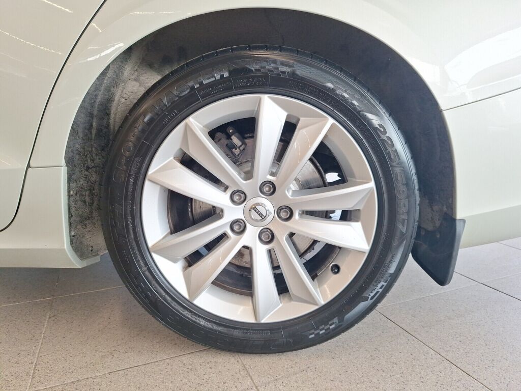 Volvo V60 2019 Harmaa