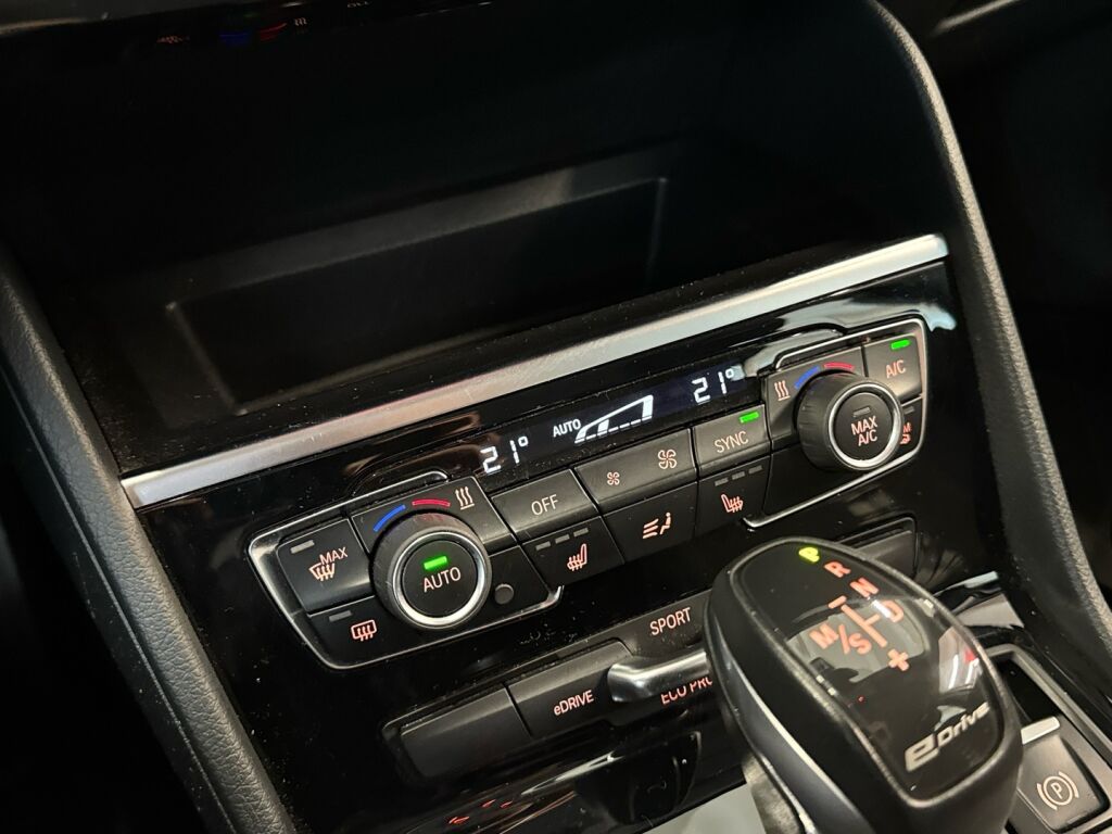 BMW 225 2018 Harmaa