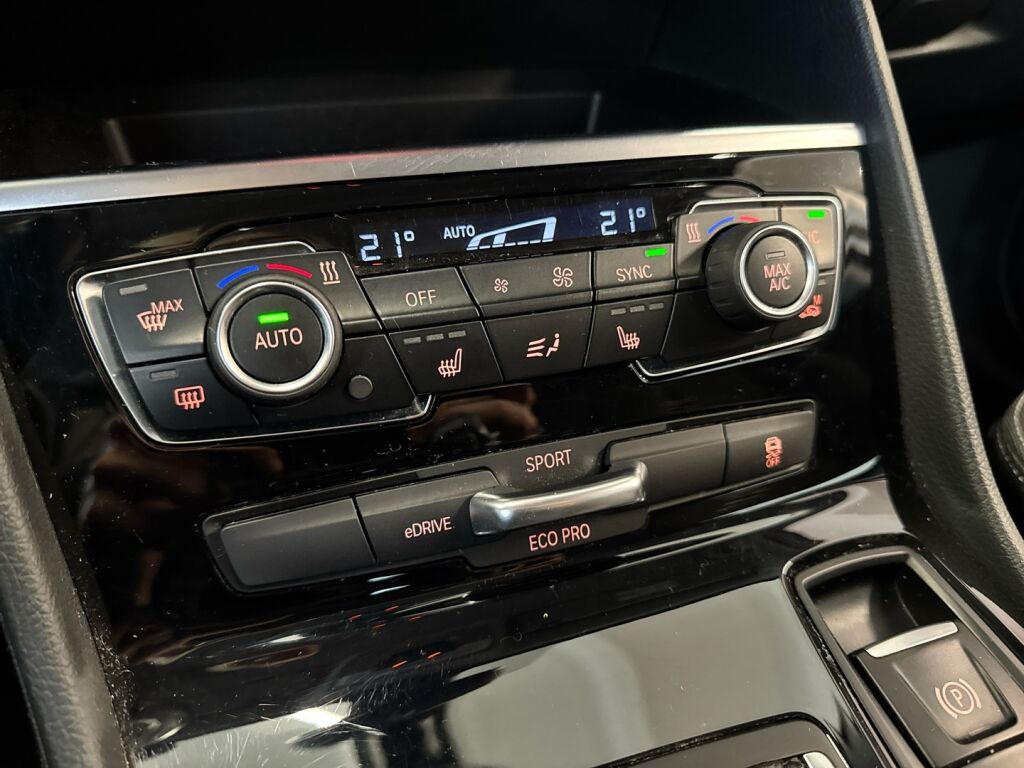 BMW 225 2018 Harmaa