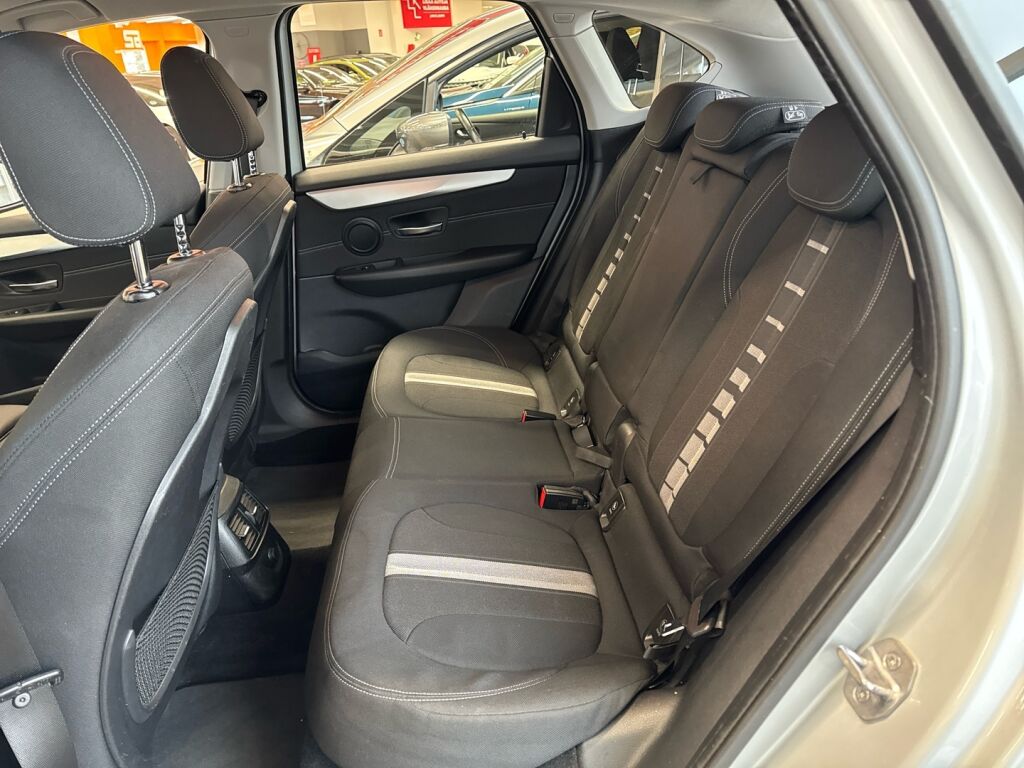 BMW 225 2018 Harmaa