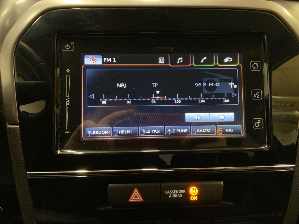 Suzuki Vitara 2019 Sininen