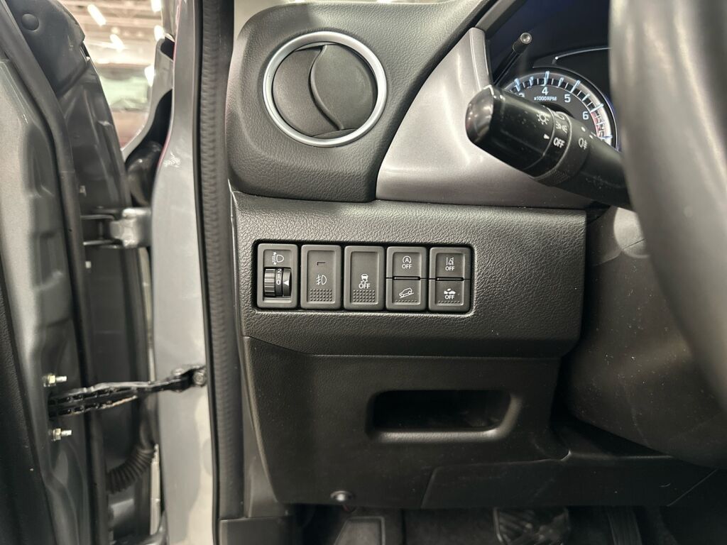 Suzuki Vitara 2019 Harmaa