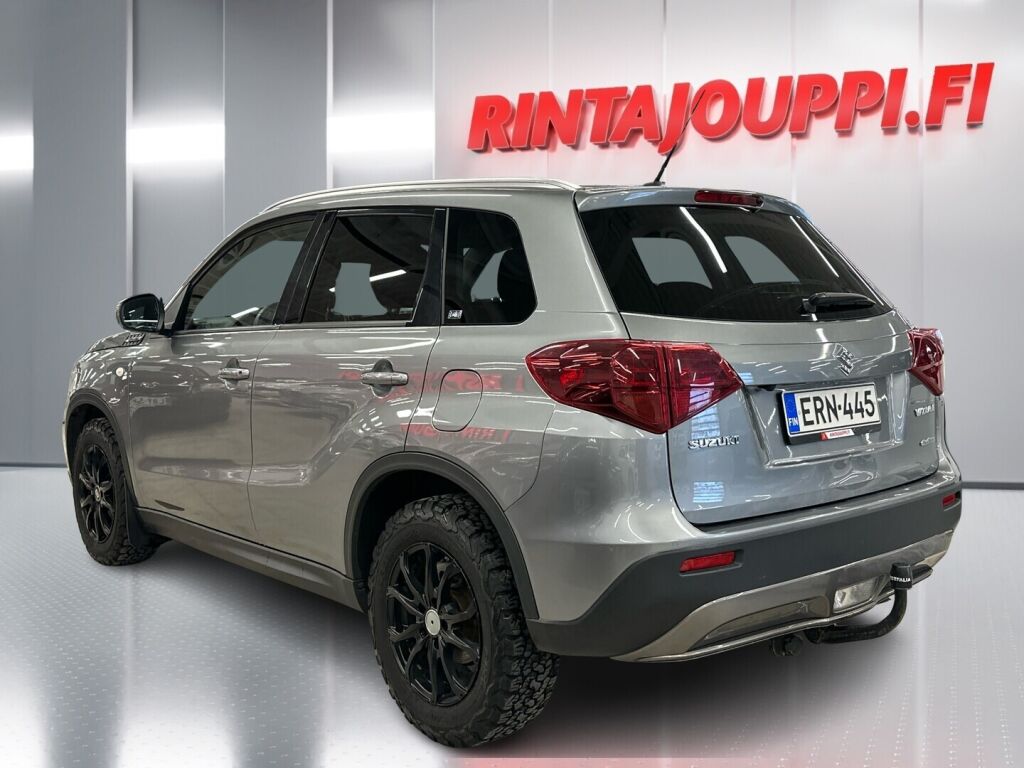 Suzuki Vitara 2019 Harmaa