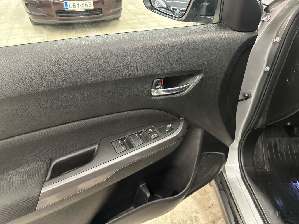 Suzuki Vitara 2019 Harmaa