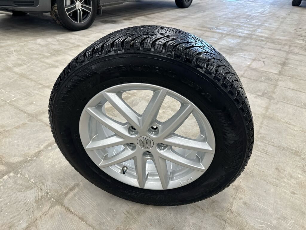 Suzuki Vitara 2019 Harmaa