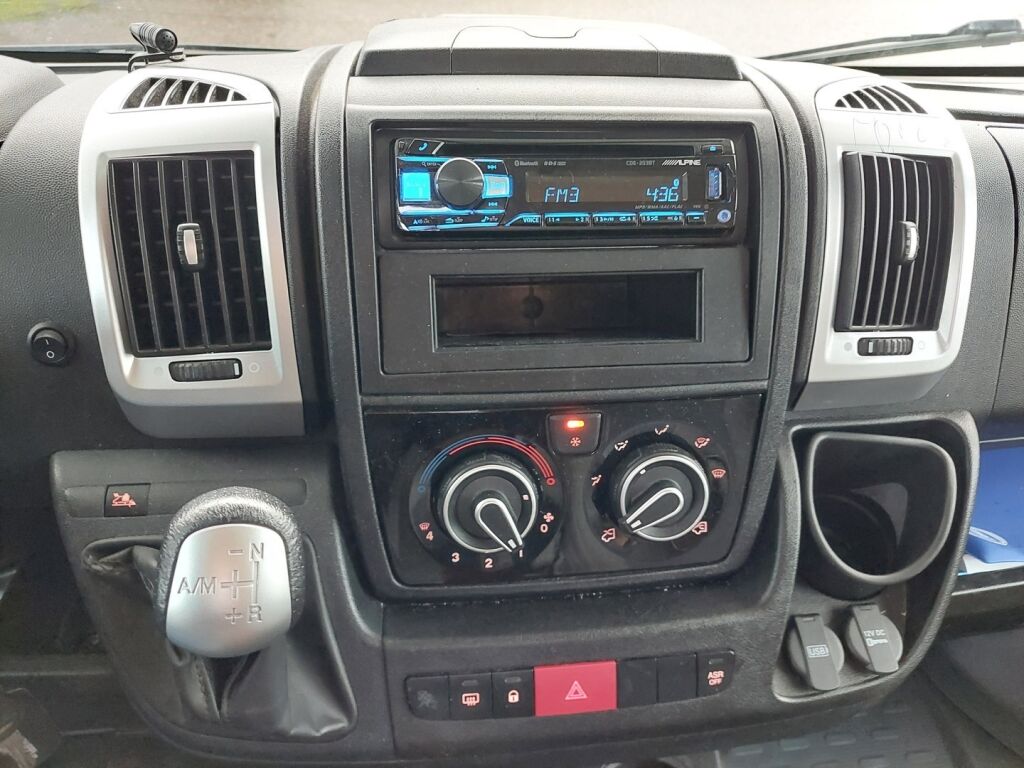 Sunlight A 68 2019 Valkoinen