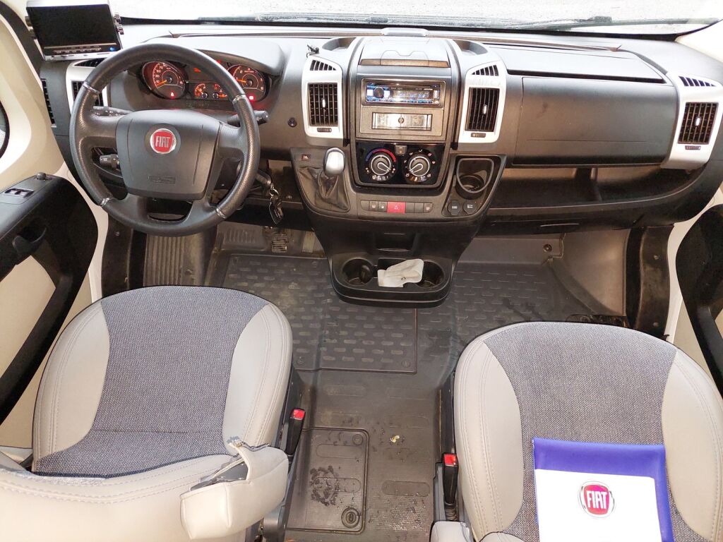 Sunlight A 68 2019 Valkoinen