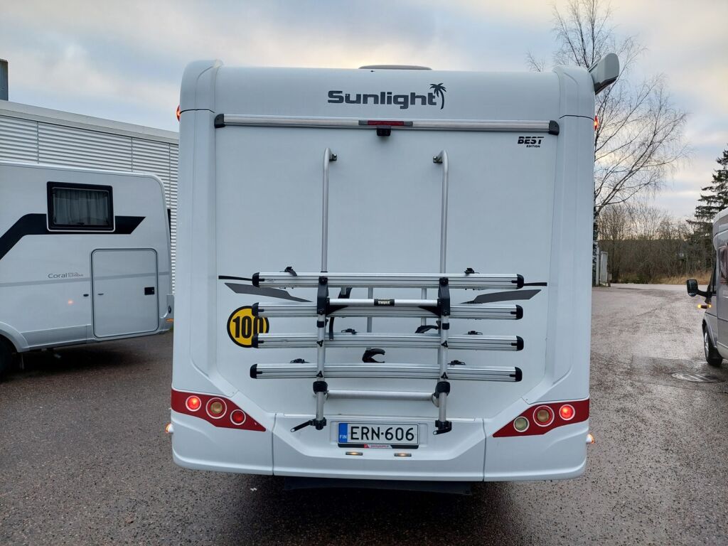 Sunlight A 68 2019 Valkoinen