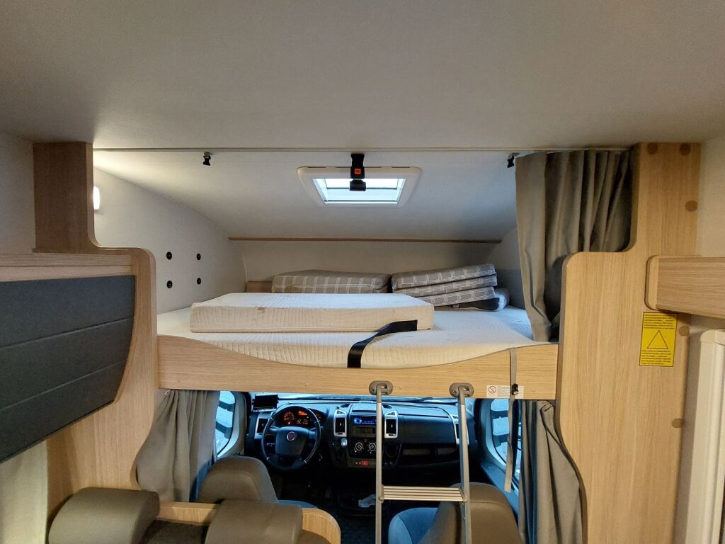 Sunlight A 68 2019 Valkoinen