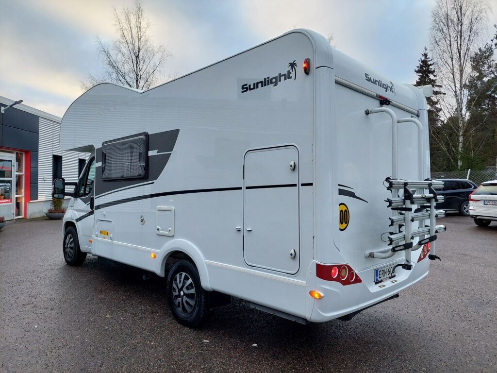 Sunlight A 68 2019 Valkoinen