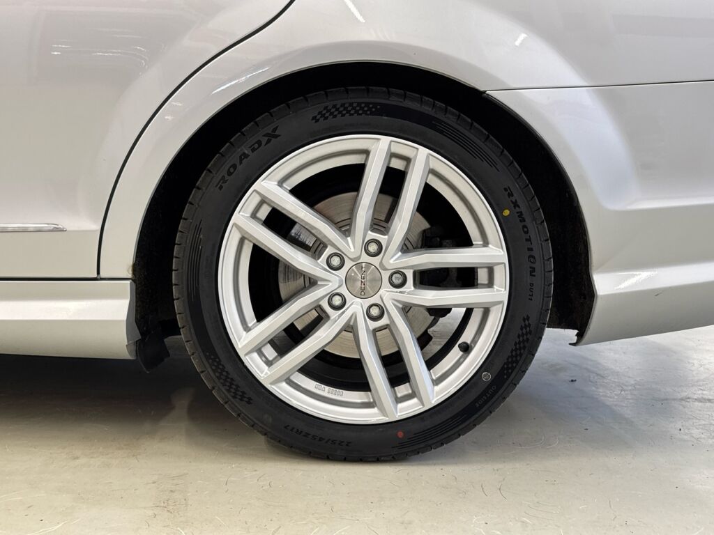 Mercedes-Benz C 2012 Hopea