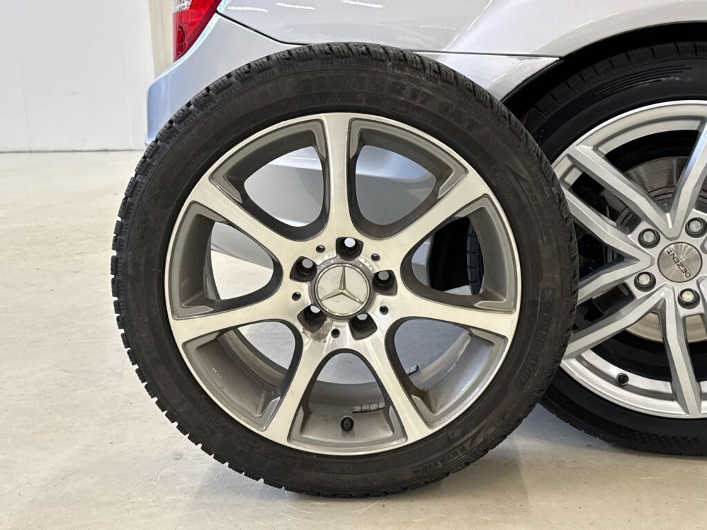 Mercedes-Benz C 2012 Hopea