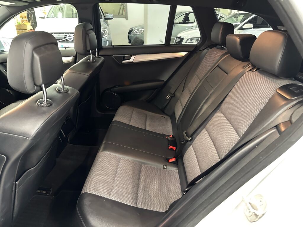 Mercedes-Benz C 2012 Hopea