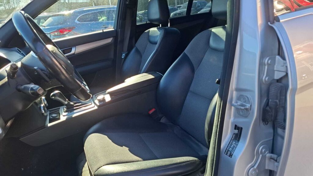 Mercedes-Benz C 2012 Hopea