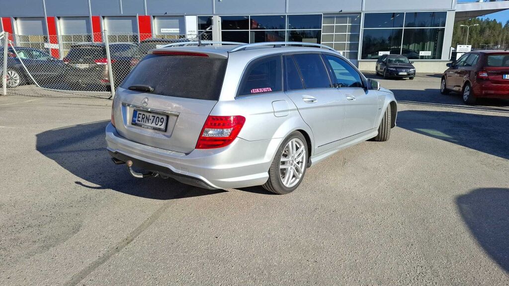 Mercedes-Benz C 2012 Hopea