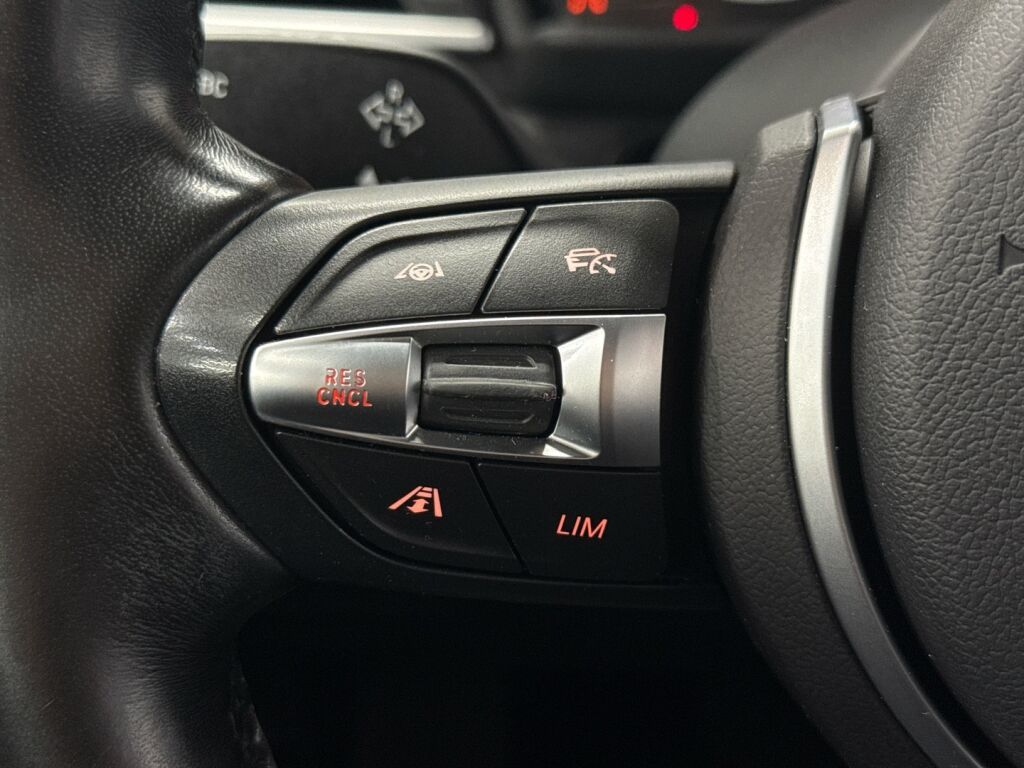 BMW 225 2017 Valkoinen