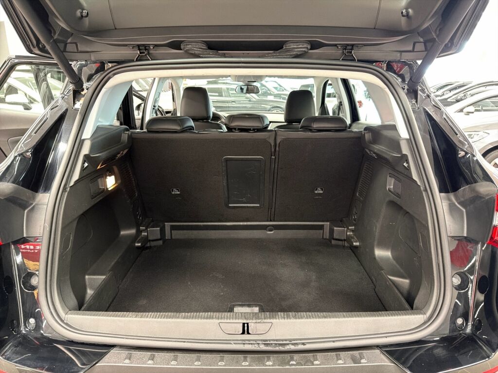 Opel Grandland X 2020 Musta