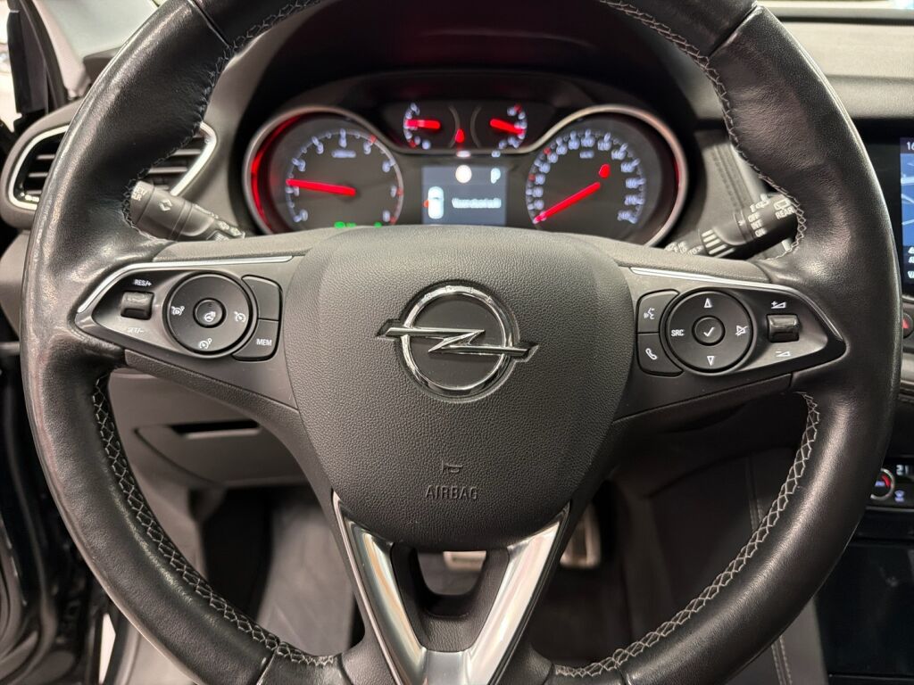 Opel Grandland X 2020 Musta