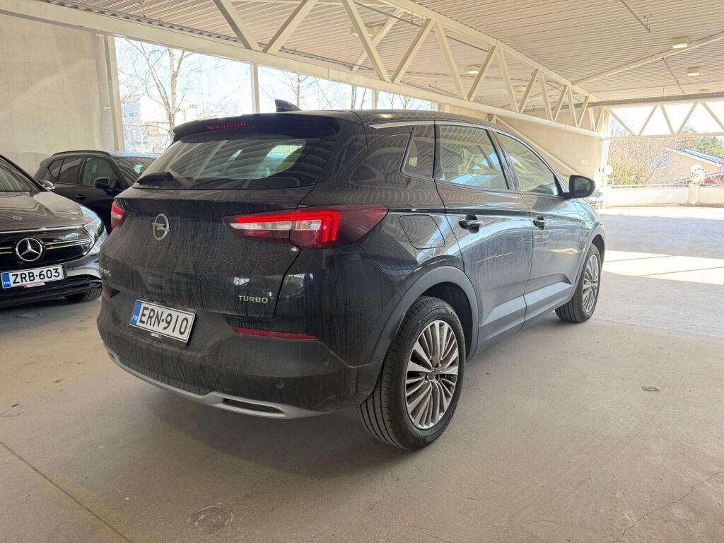 Opel Grandland X 2020 Musta