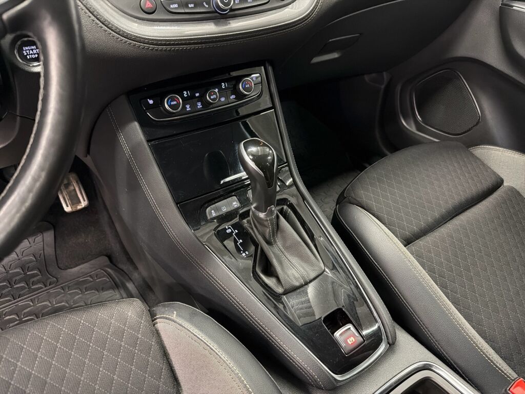 Opel Grandland X 2020 Musta