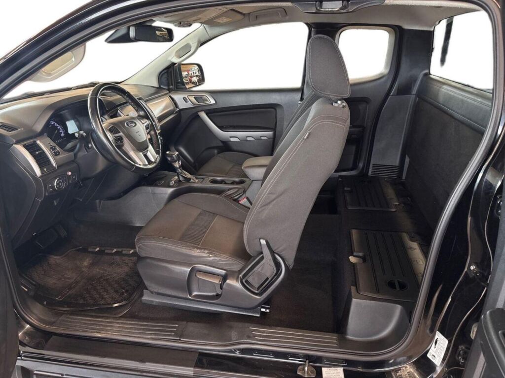 Ford Ranger 2019 Musta