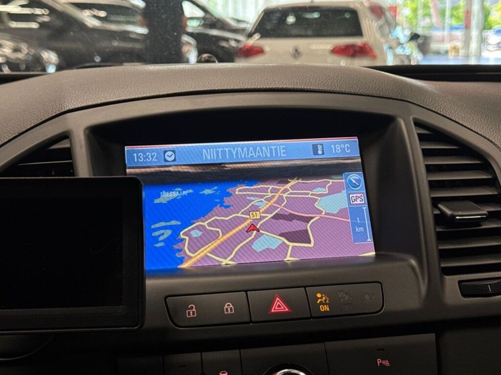 Opel Insignia 2013 Valkoinen