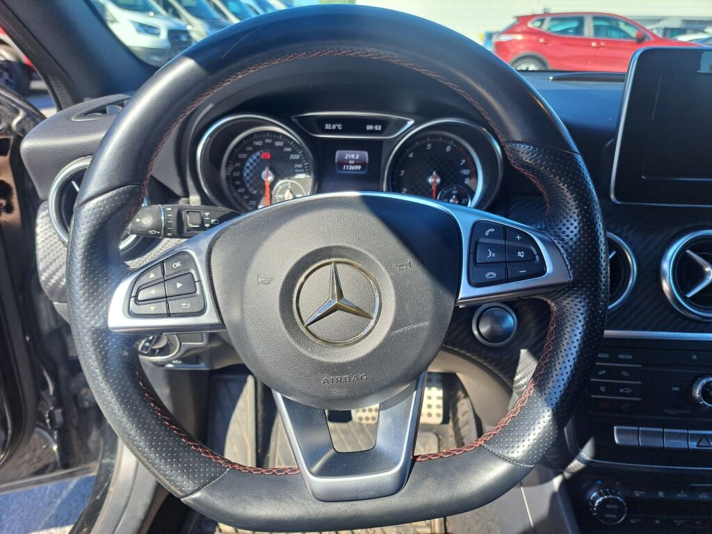 Mercedes-Benz A 2018 Musta