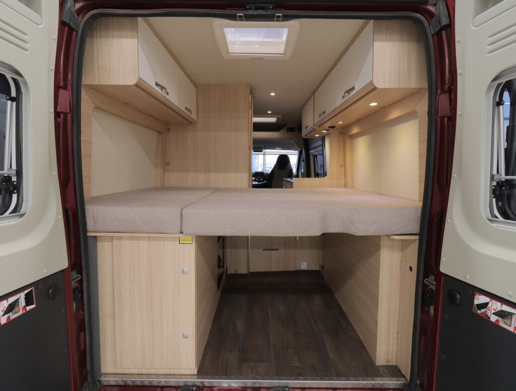 Roadcar 600 2019 Punainen