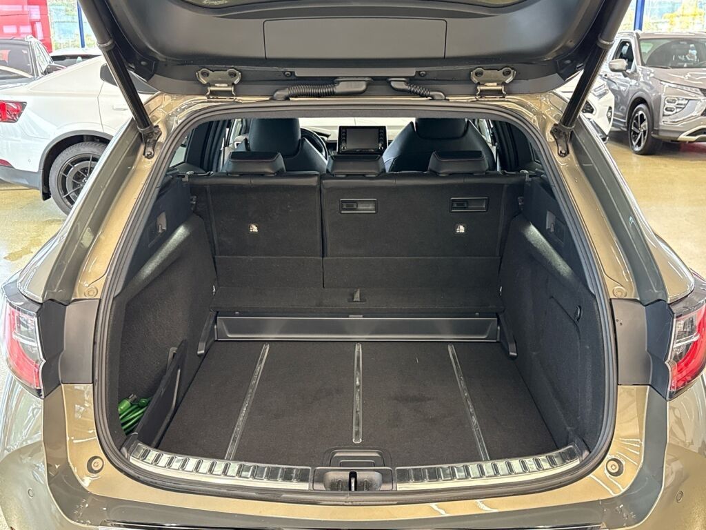 Toyota Corolla 2019 Ruskea (beige)