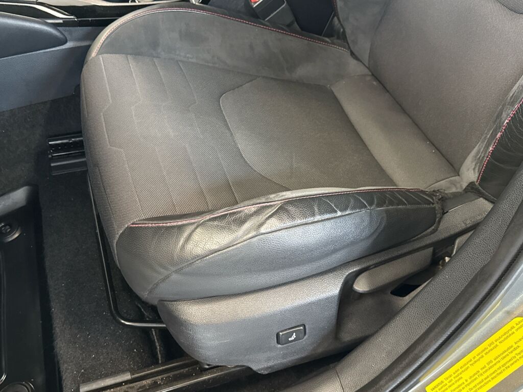 Toyota Corolla 2019 Ruskea (beige)