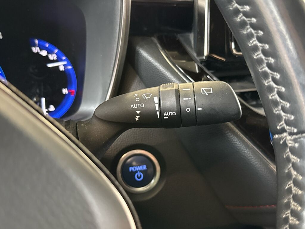 Toyota Corolla 2019 Ruskea (beige)