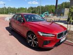 Volvo S60 2019 Punainen