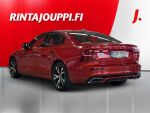 Volvo S60 2019 Punainen