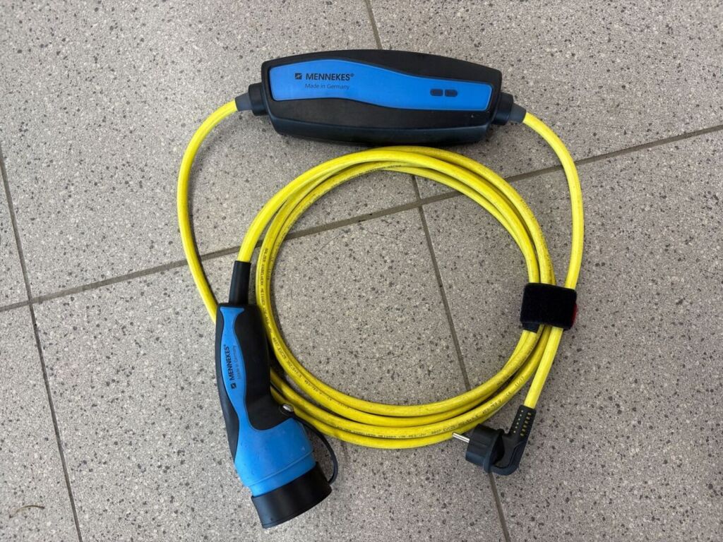 Volvo S60 2019 Punainen
