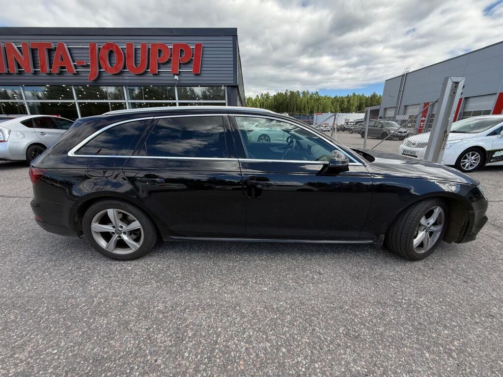 Audi A4 2019 Musta