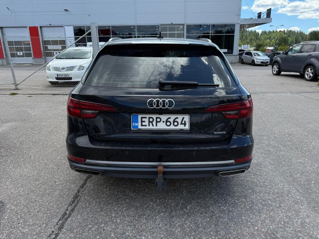 Audi A4 2019 Musta