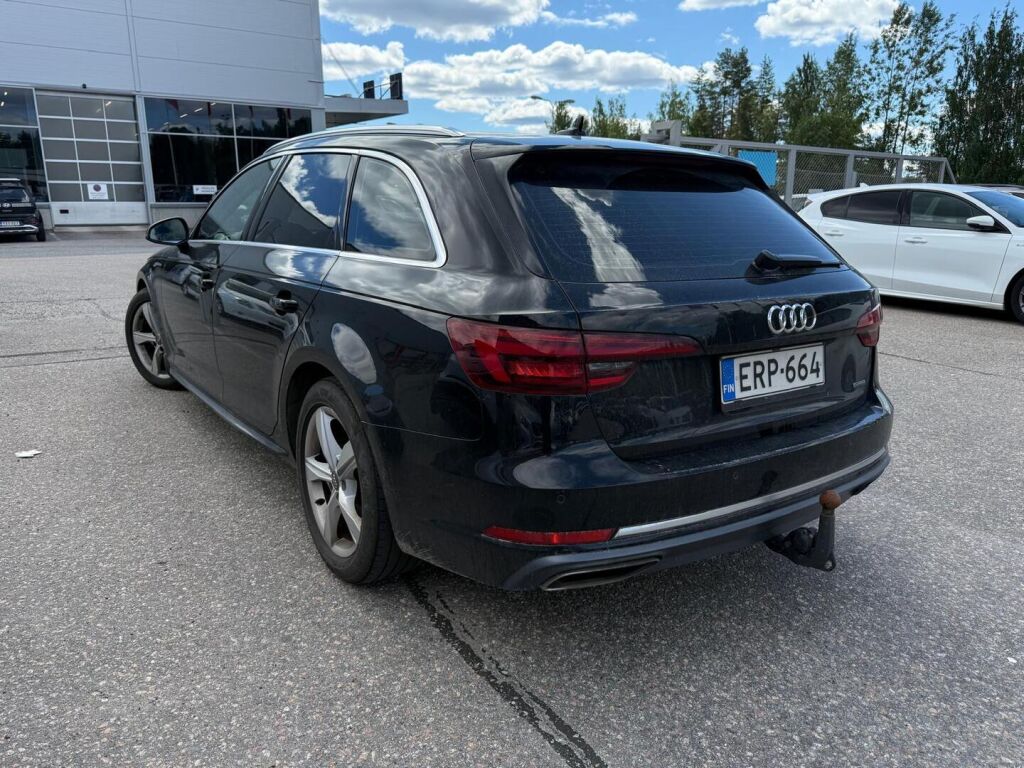 Audi A4 2019 Musta