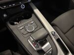 Audi A4 2019 Musta
