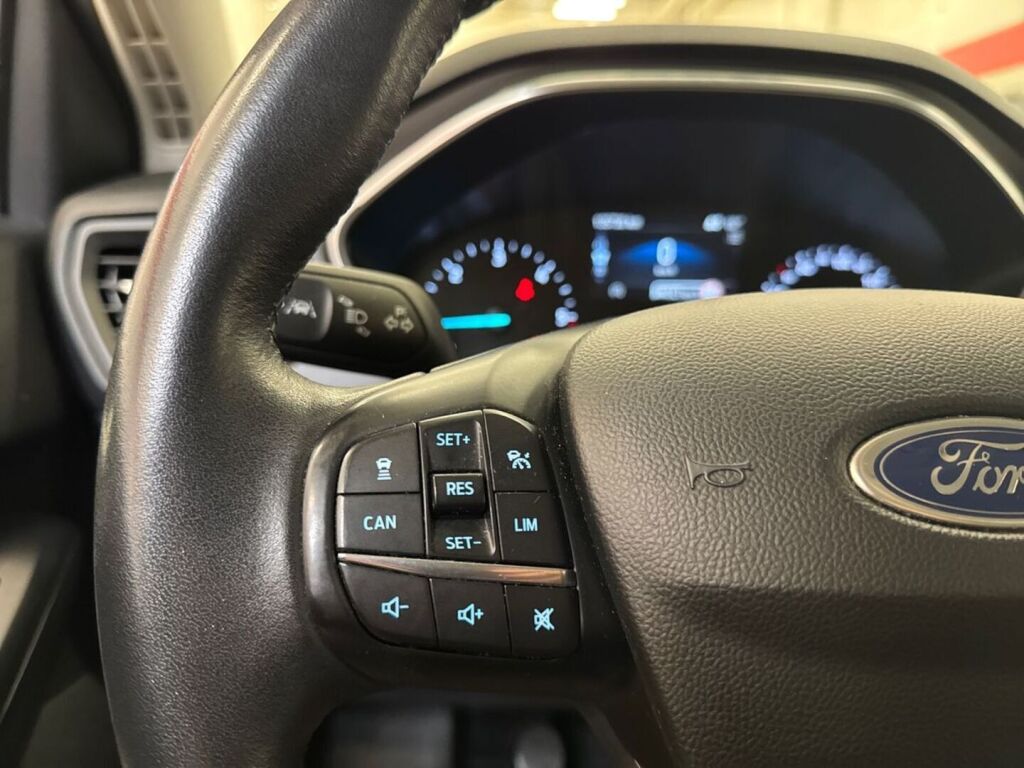 Ford Focus 2020 Valkoinen